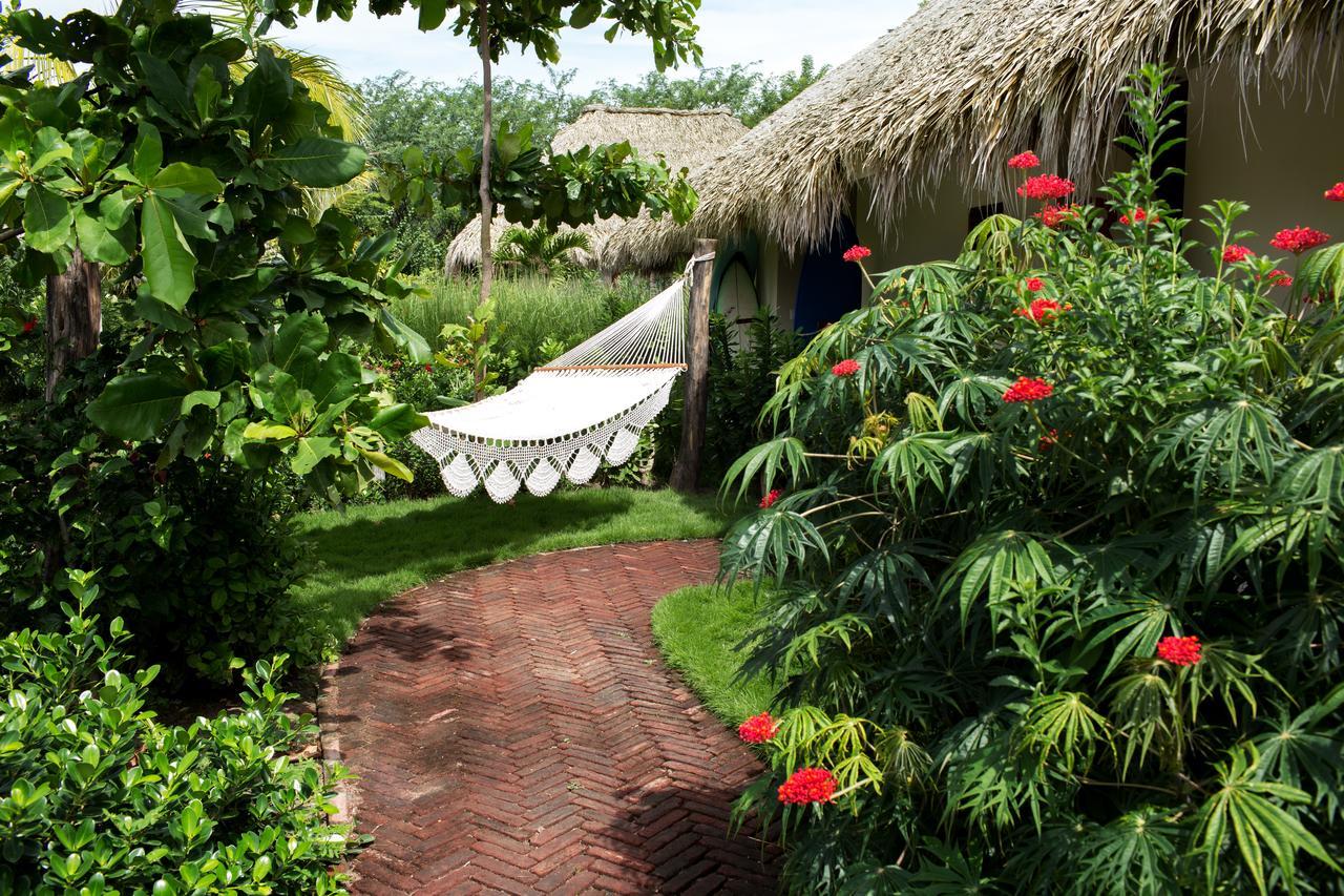 Malibu Popoyo Hotel Exterior photo